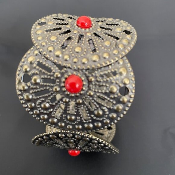 Brass Cuff Bracelet with red centre stones -VTG - Picture 6 of 6